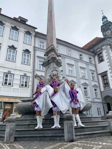 MAJORETTES SOCIETY SODRAŽICA